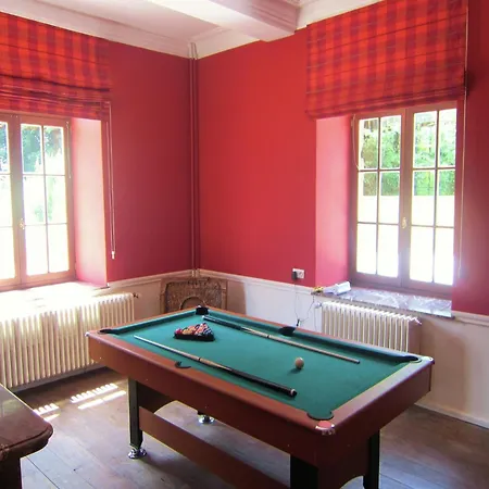 Luxury Castle, Basse-bodeux, Cleaning Included Feriehus Trois-Ponts