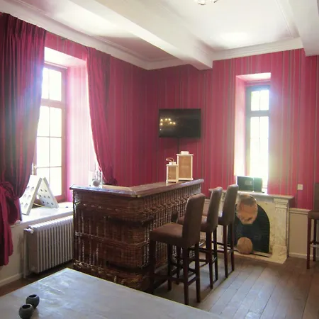 Luxury Castle, Basse-bodeux, Cleaning Included Feriehus